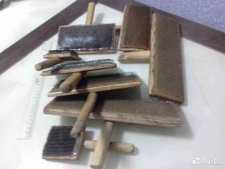 Щётки для вычёсывания шерсти