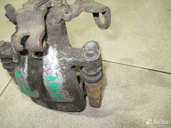 Суппорт задний левый Opel Meriva A