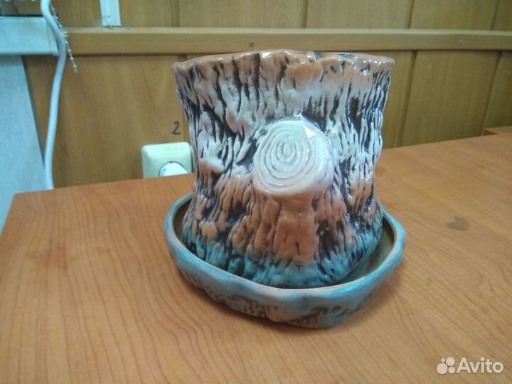 Декоративное кашпо 