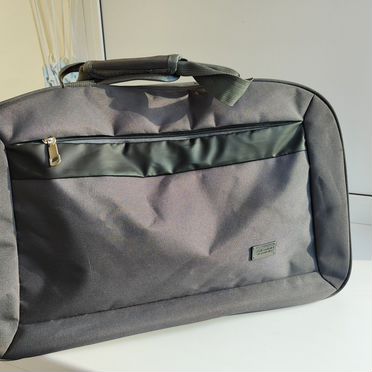 Сумка дорожная серая, вместительная