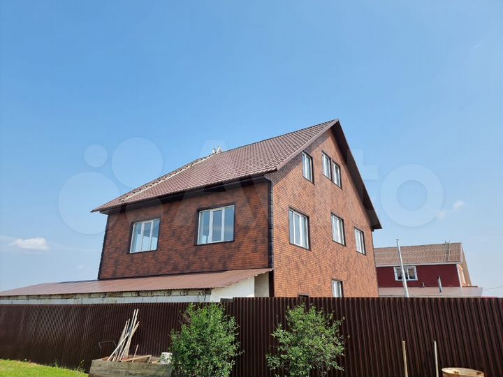 Дом 266 м² на участке 10 сот.