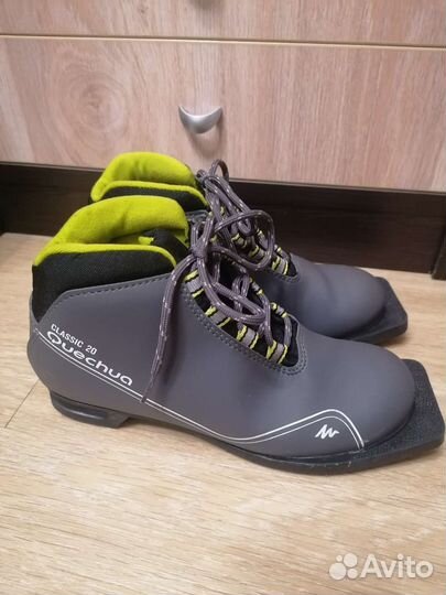 Лыжные ботинки