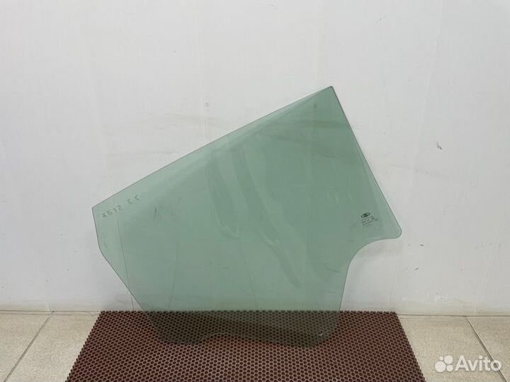 Стекло двери заднее левое LADA X-Ray