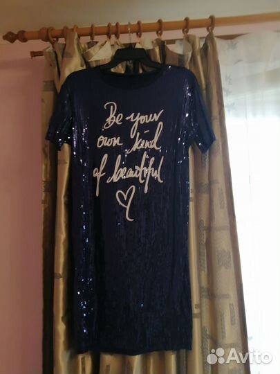 Платье с поэтками