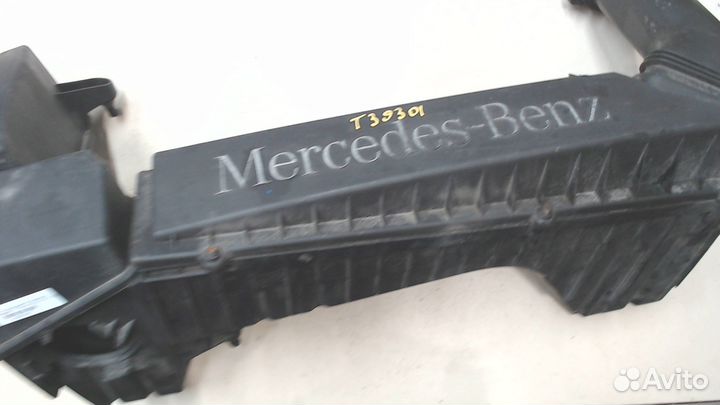 Корпус воздушного фильтра Mercedes C W203, 2002