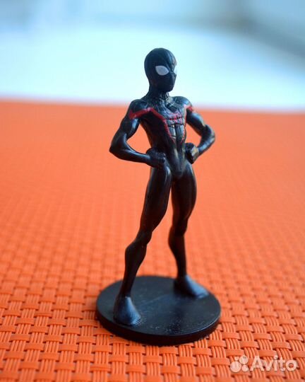 Игрушка Marvel Марвел Майлз Моралес