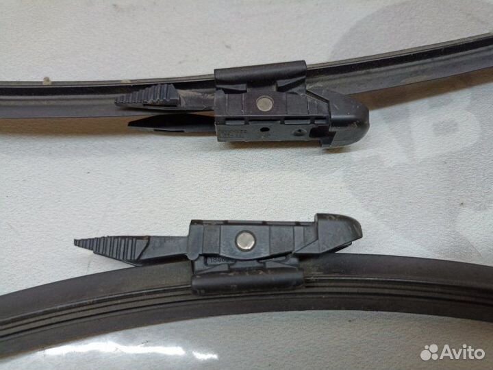 Щетка стеклоочистителя Audi A3 8PA BZB 2008