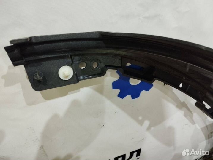 Подножка кабины левая Volvo FM4 82644146