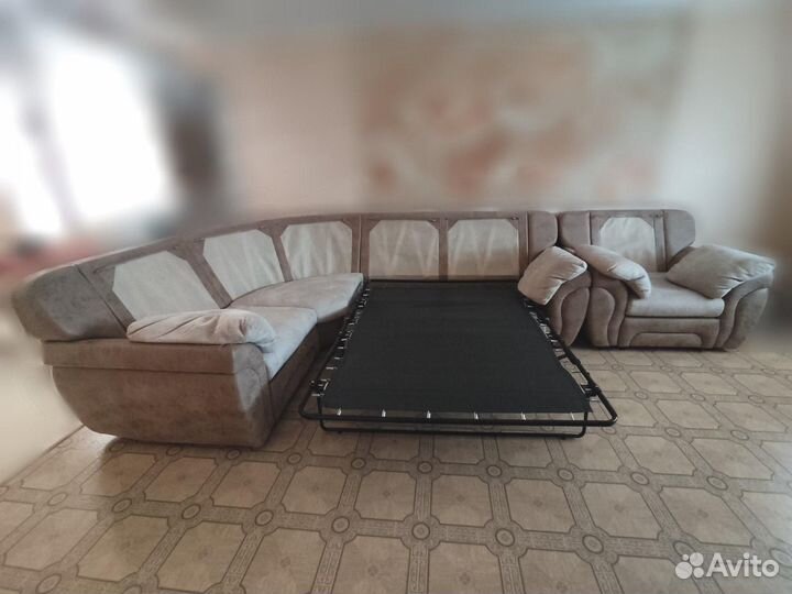 Большой угловой диван бу