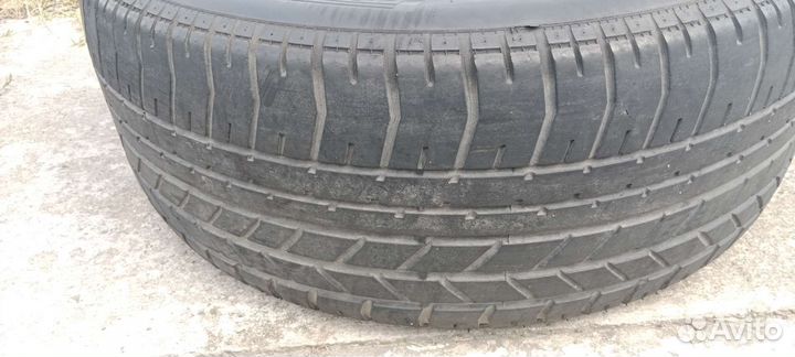 Pirelli P Zero Asimmetrico 235/50 R17