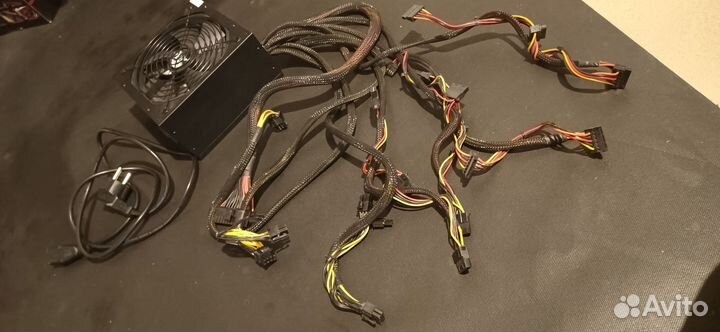 Блок питания Zalman ZM700-LX