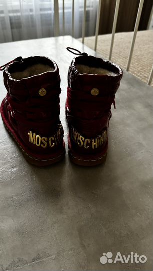 Сапожки moschino