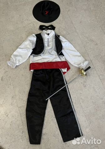 Новогодний костюм для мальчика (костюм Зорро)