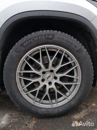 Michelin X-Ice North 4 SUV 255/50 R19