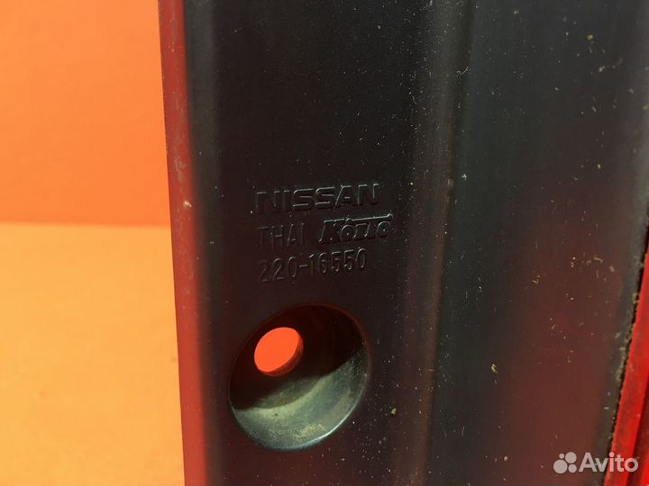 Фонарь для Nissan Pathfinder R51 YD25DDTi (Б/У)