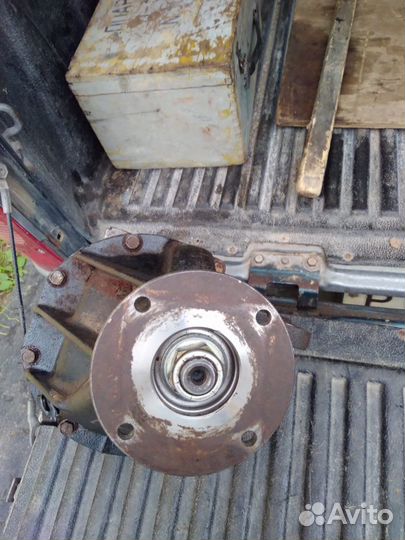 Редуктор переднего моста Mazda B2500