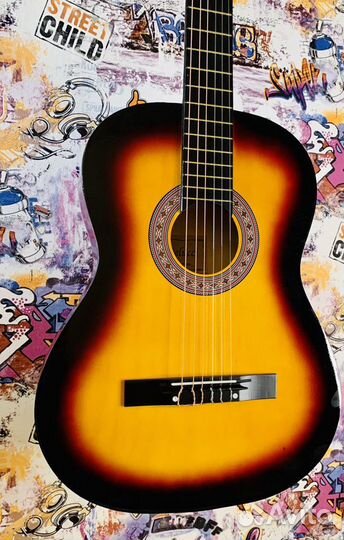 Гитара классическая + аксессуар