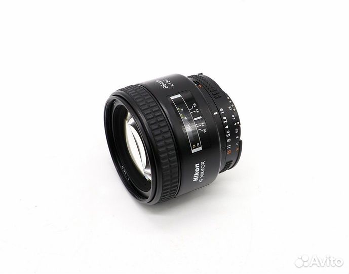 Nikon 85mm f/1.8D AF Nikkor