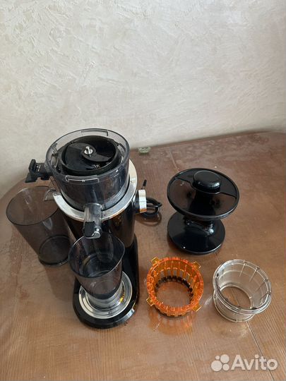 Соковыжималка Hurom H-100-sbea01, 4 поколение