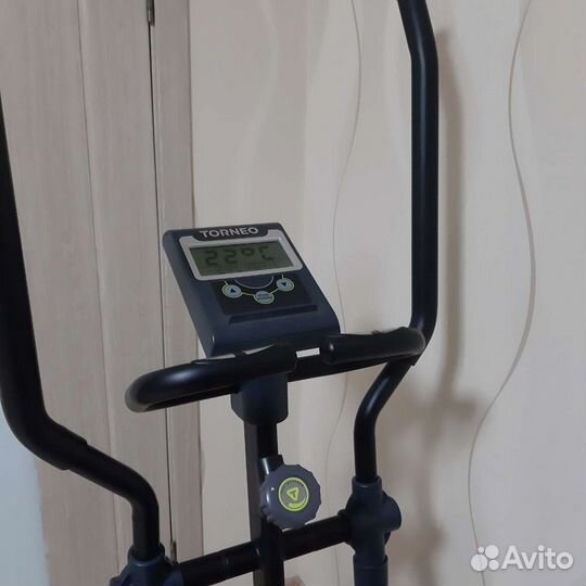 Эллиптический тренажер torneo