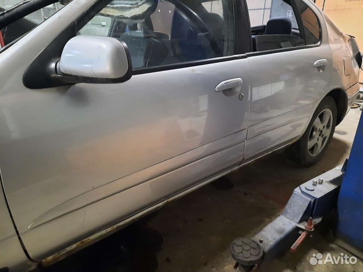 Разбор на Запчасти nissan primera p11