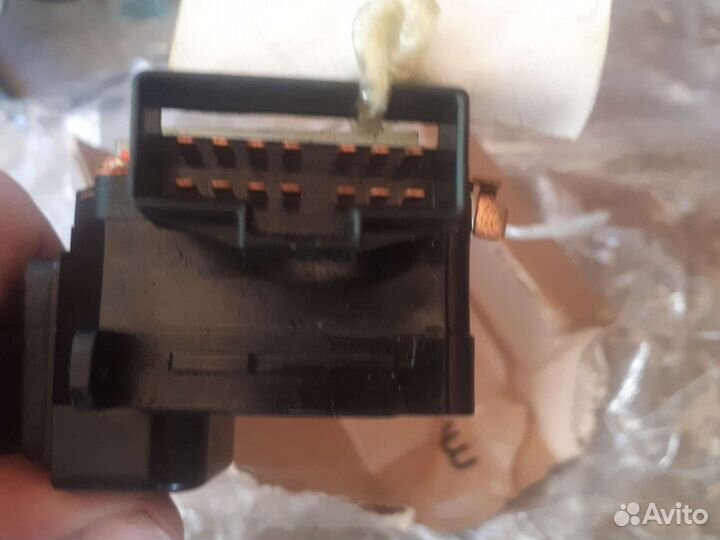 Переключатель стеклоочистителей Ssan Yong Actyon 2