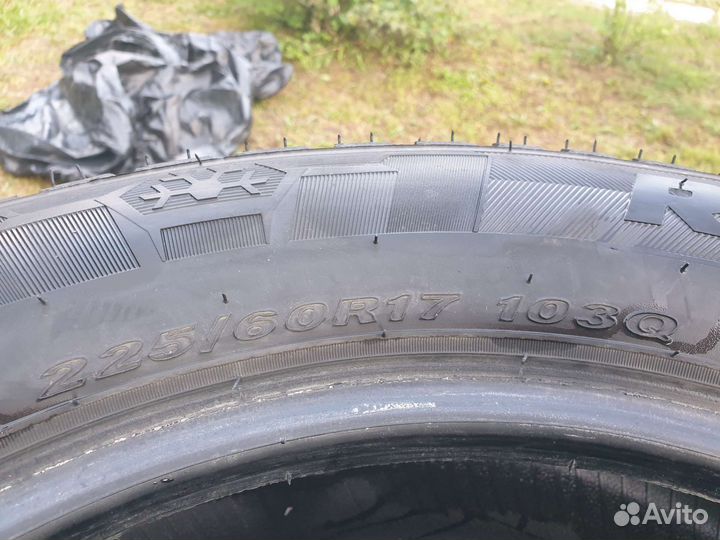 Roadstone Winguard Ice SUV 225/60 R17 103Q
