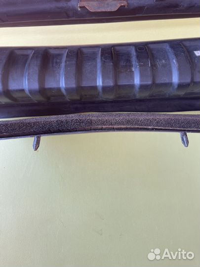 Range Rover Sport L320 Дефлектор Радиатора