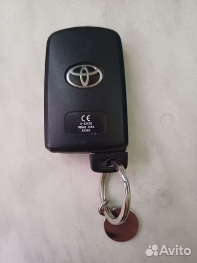 Ключ от toyota camry