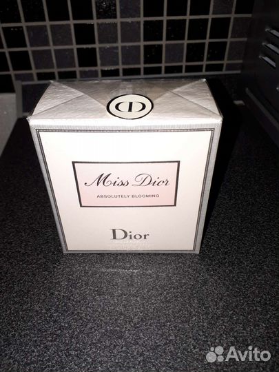 Парфюмерная вода miss dior absolutely blooming