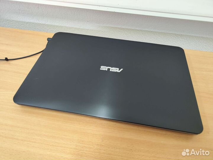 Мощный Asus i3/FullHD/ssd