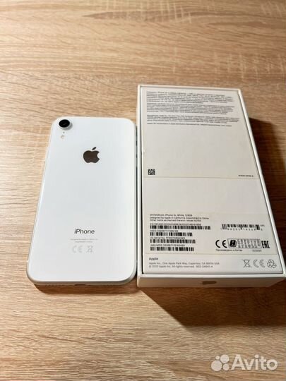 iPhone Xr, 128 ГБ