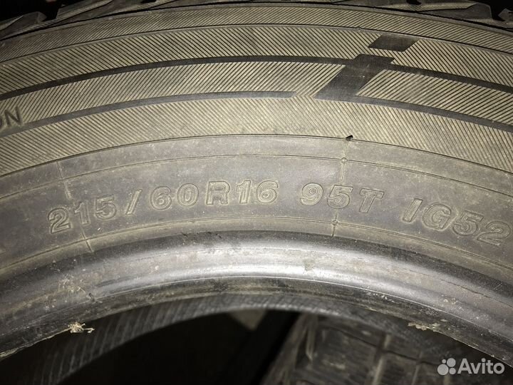Yokohama Ice Guard IG52C 215/60 R16 95T