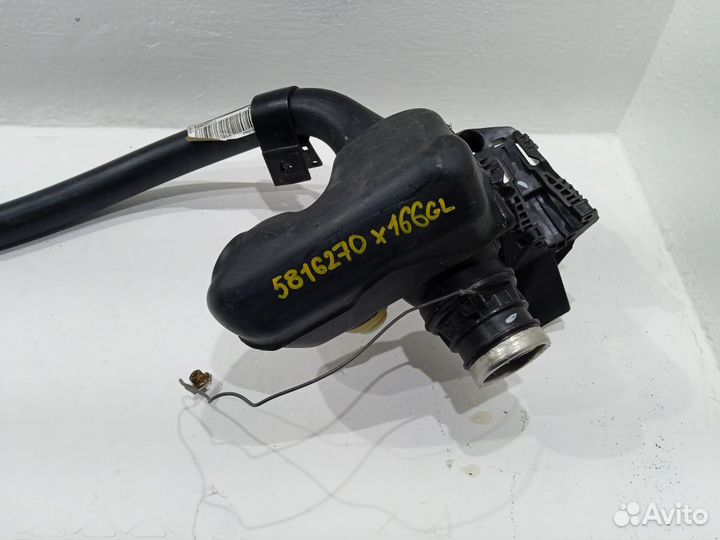 Топливно-заливная горловина