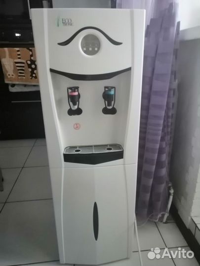 Кулер для воды