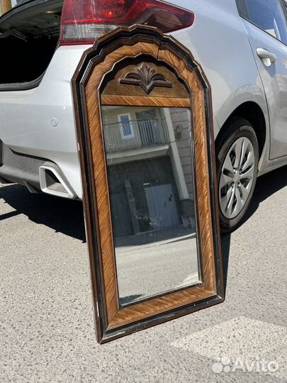 Старинное зеркало антикварное