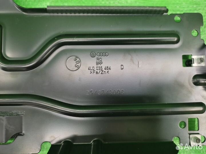 Кронштейн Audi Q7