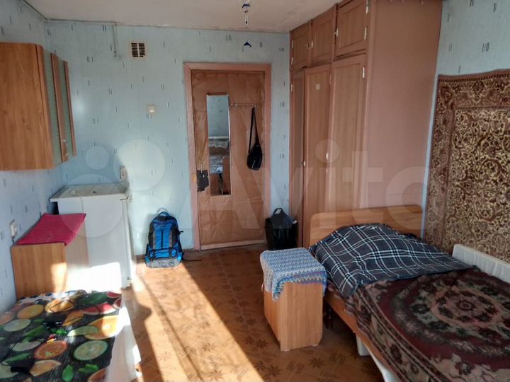 Комната 13 м² в 4-к., 5/5 эт.