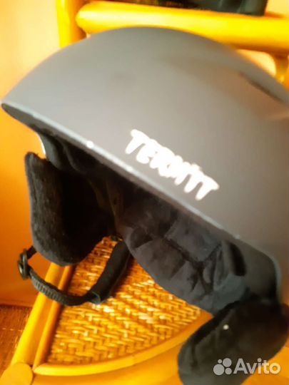 Шлем горнолыжный