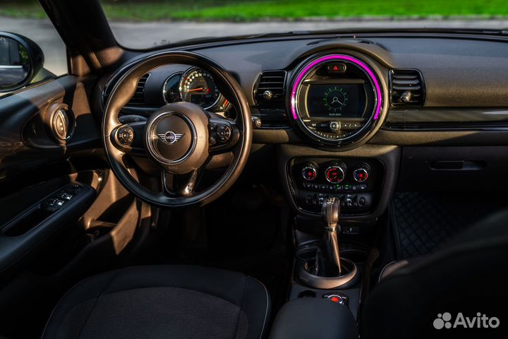 Аренда / прокат авто Mini Cooper Clubman