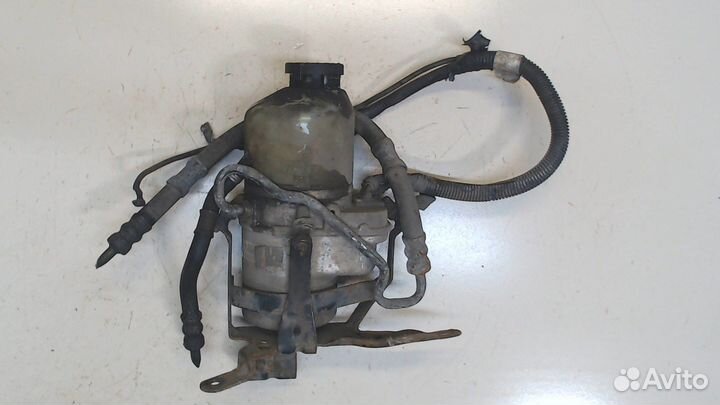 Насос усилителя руля Opel Zafira B, 2010