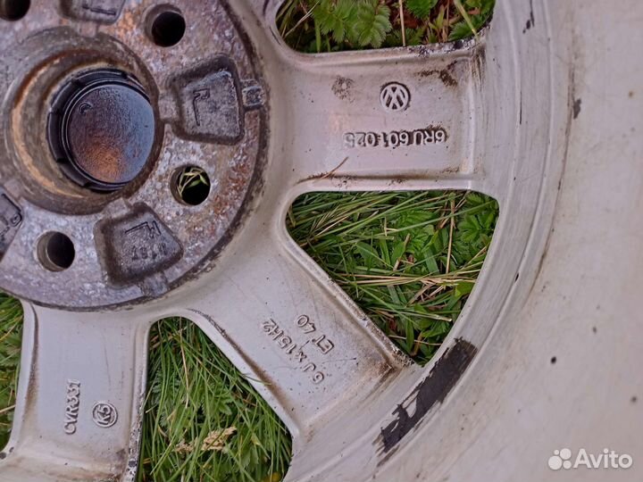 Диски для Фольксваген Поло с шинами Sava Eskimo