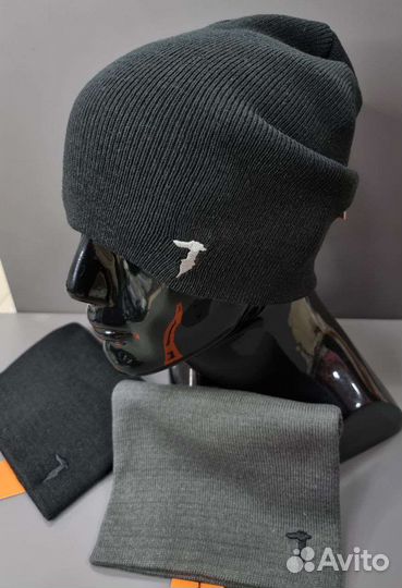 Шапка мужская trussardi новинка