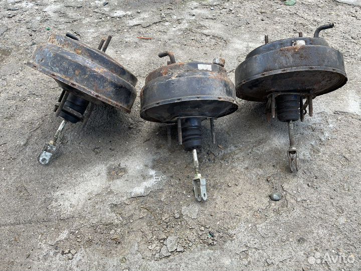 Вакуумный насос Isuzu Trooper