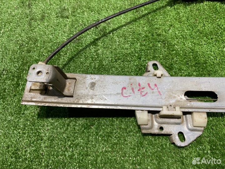Стеклоподъемный механизм задний правый Honda City