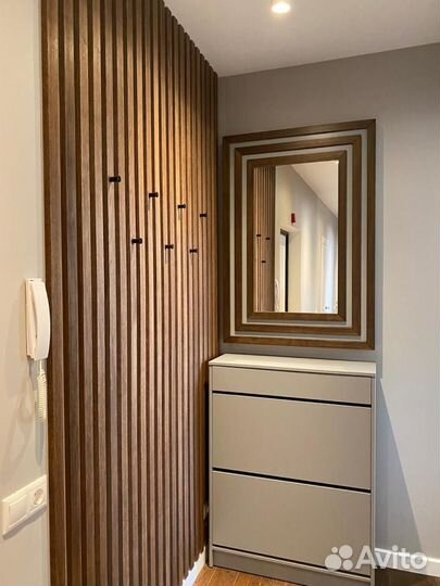 Реечная вешалка, тумба под обувь, зеркало на заказ