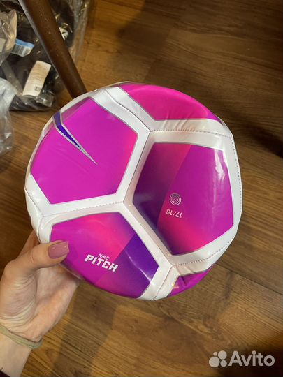Футбольный мяч nike pitch