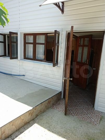 Дом 20 м² на участке 3 сот.