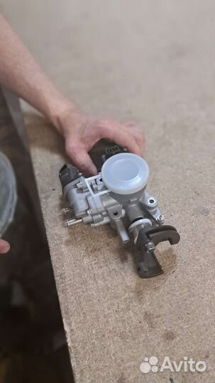 Дросельная заслонка Geely MK Cross