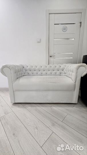 Кожаный диван бу